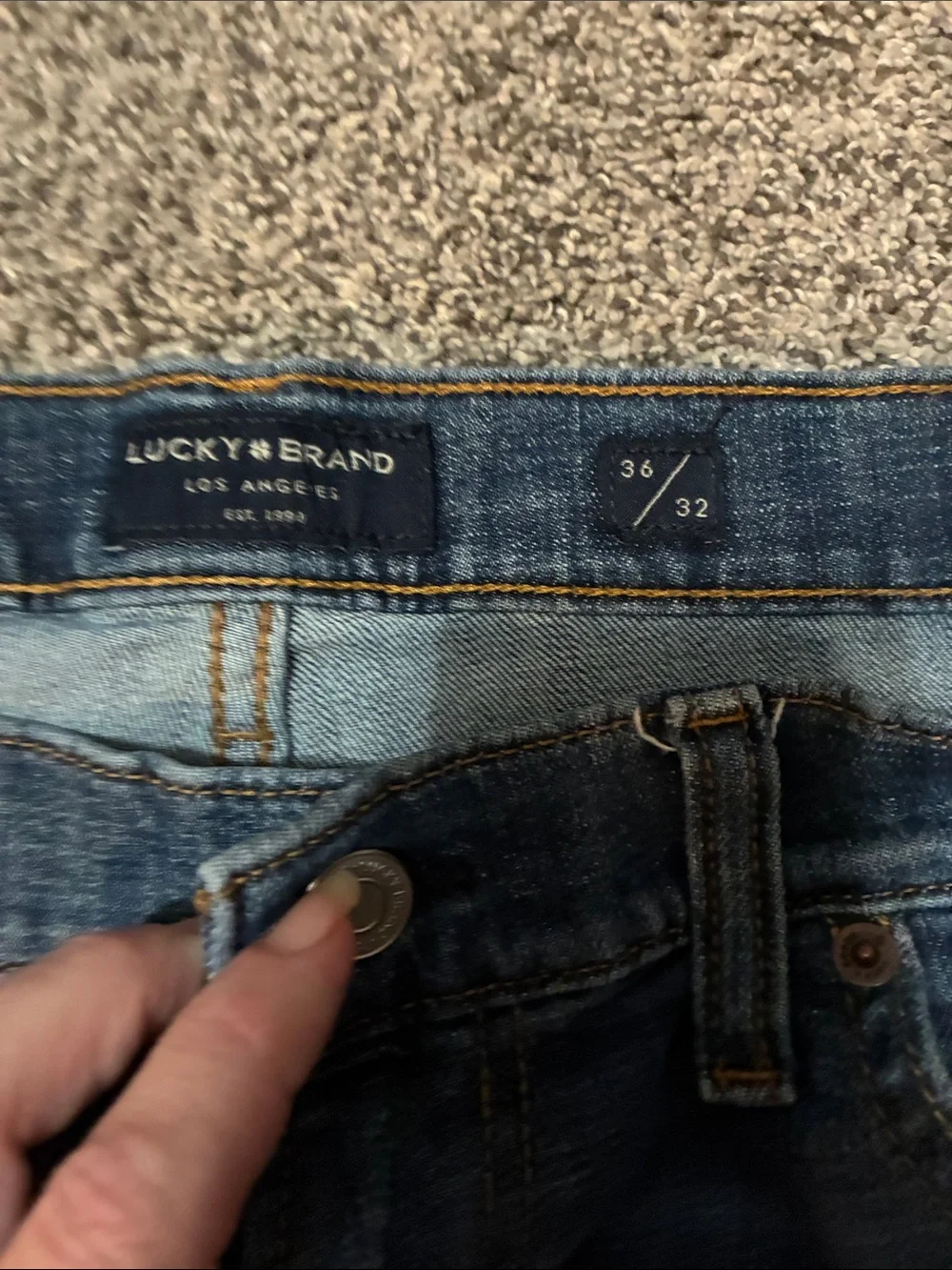 Lucky Brand Men's Straight Jeans in Medium Blue Wash